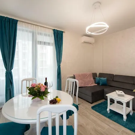 Apartament Luxury By The Sea