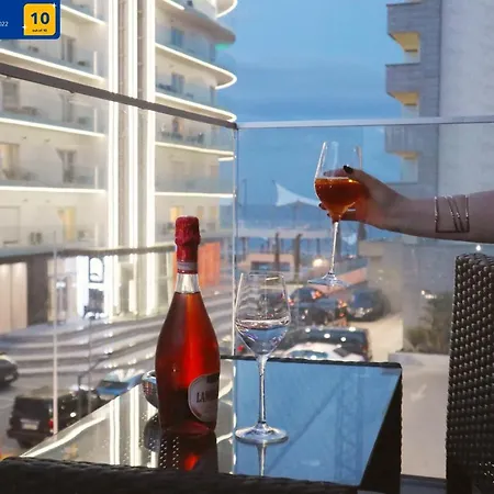 Luxury By The Sea Apartman Mamaia