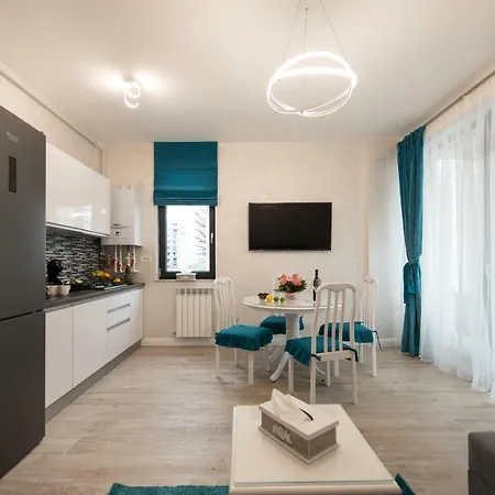 Apartment Luxury By The Sea