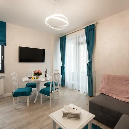 Apartment Luxury By The Sea