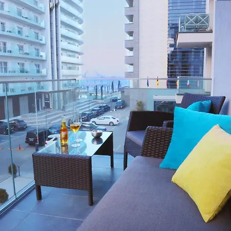 Luxury By The Sea Apartman